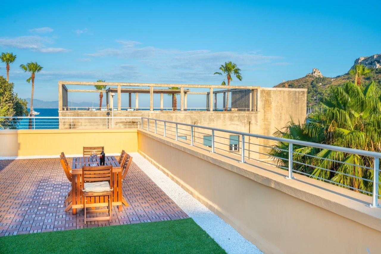 Terrazza Sella Del Diavolo - Vista Mare - Wifi Ac Lägenhet Cagliari Exteriör bild
