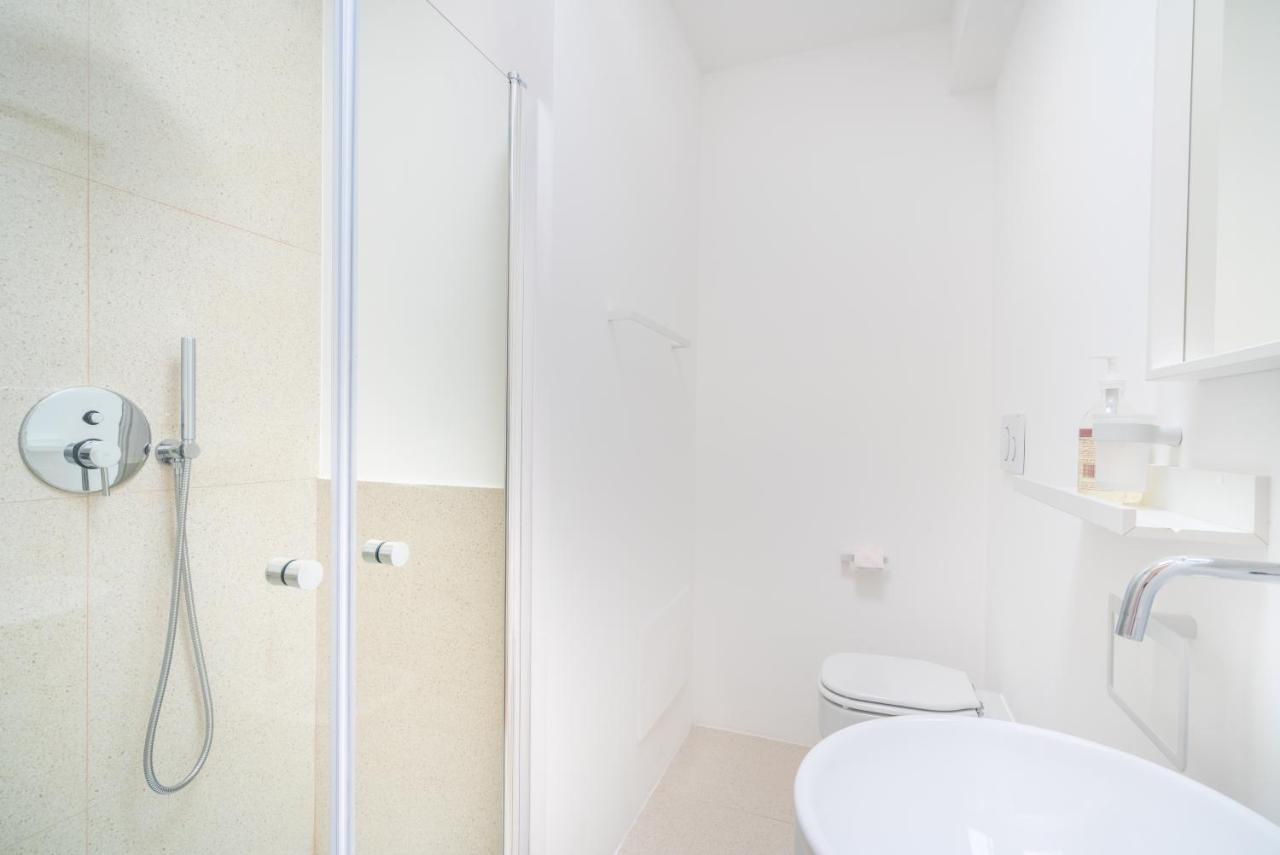 Terrazza Sella Del Diavolo - Vista Mare - Wifi Ac Lägenhet Cagliari Exteriör bild