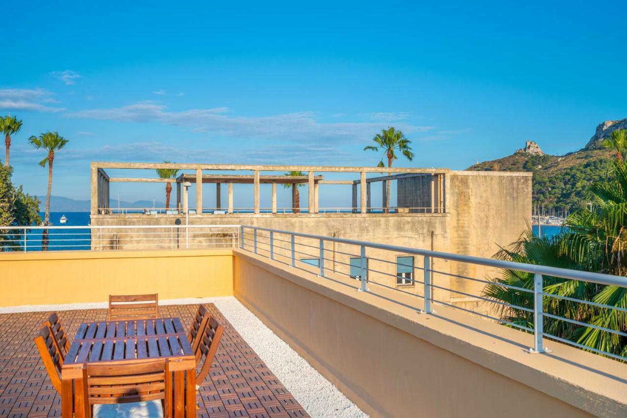 Terrazza Sella Del Diavolo - Vista Mare - Wifi Ac Lägenhet Cagliari Exteriör bild