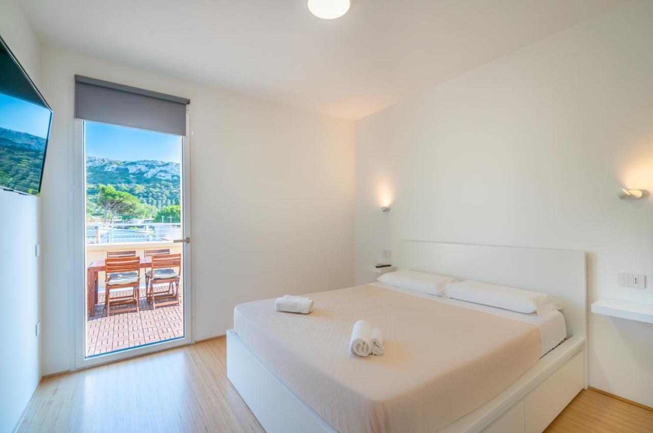 Terrazza Sella Del Diavolo - Vista Mare - Wifi Ac Lägenhet Cagliari Exteriör bild